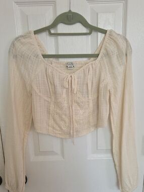 American Eagle Cream Lace Tie-Front Peasant Blouse